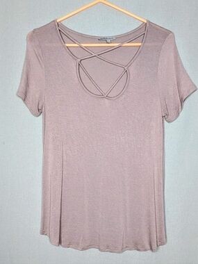 Charlotte Russe Crisscross Neck Short Sleeve Top - Mauve Taupe